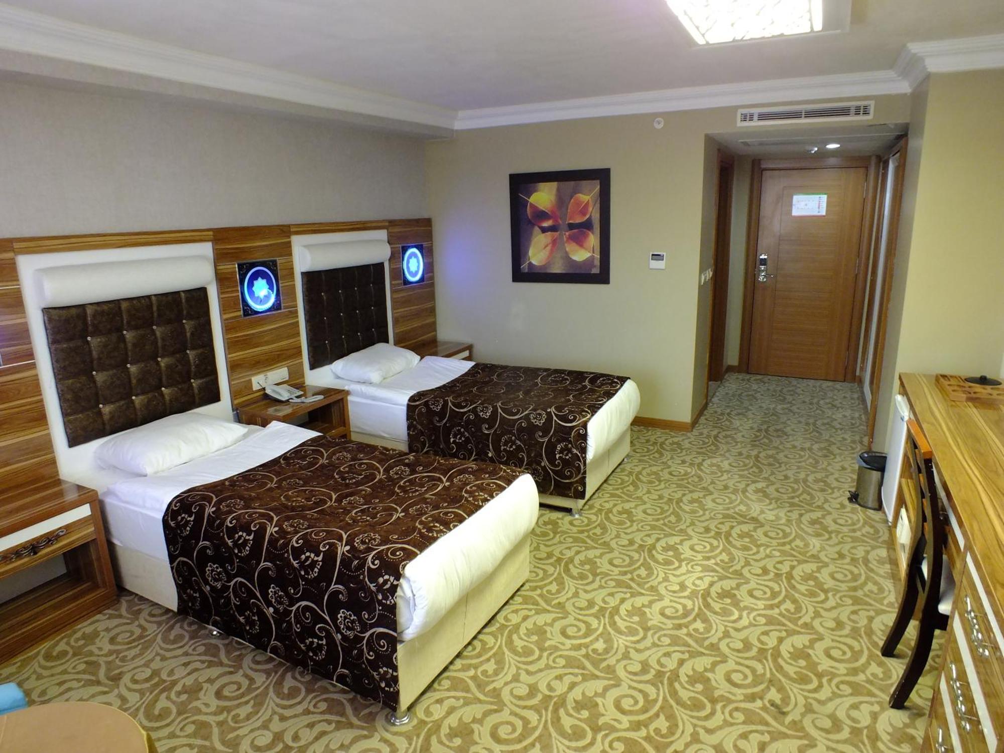 Demosan Hotel Karaman Extérieur photo